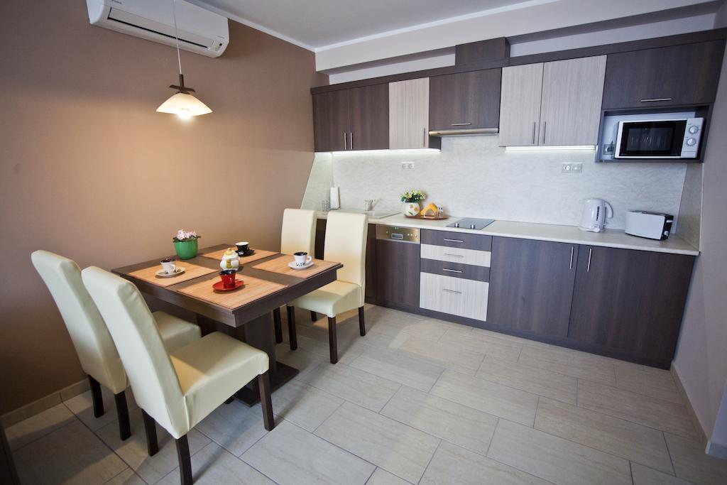 Ametiszt Apartman Apartment Sárvár Cameră foto